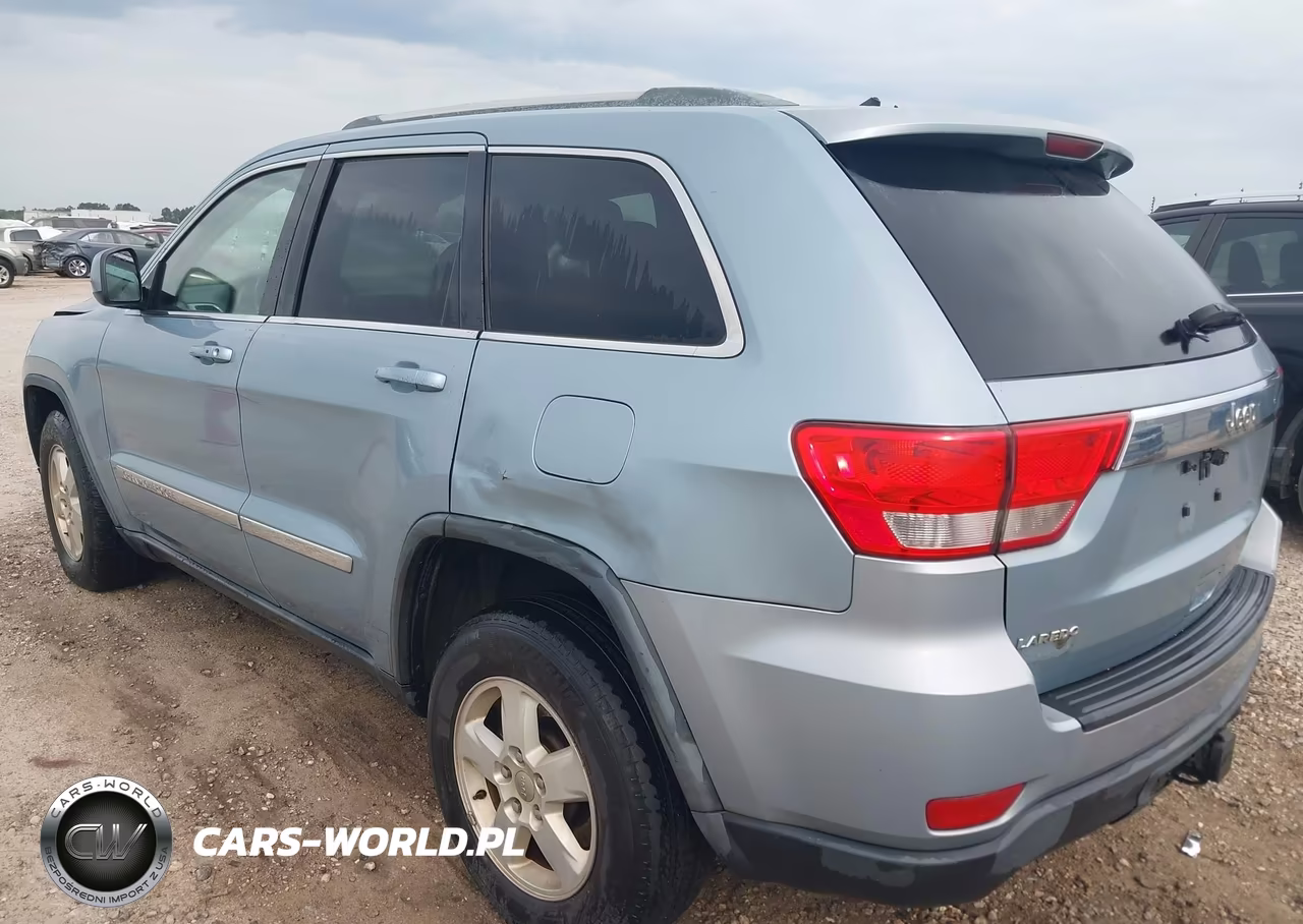 2012 Jeep Grand Cherokee Laredo VIN:1C4RJEAG1CC227939 - 3