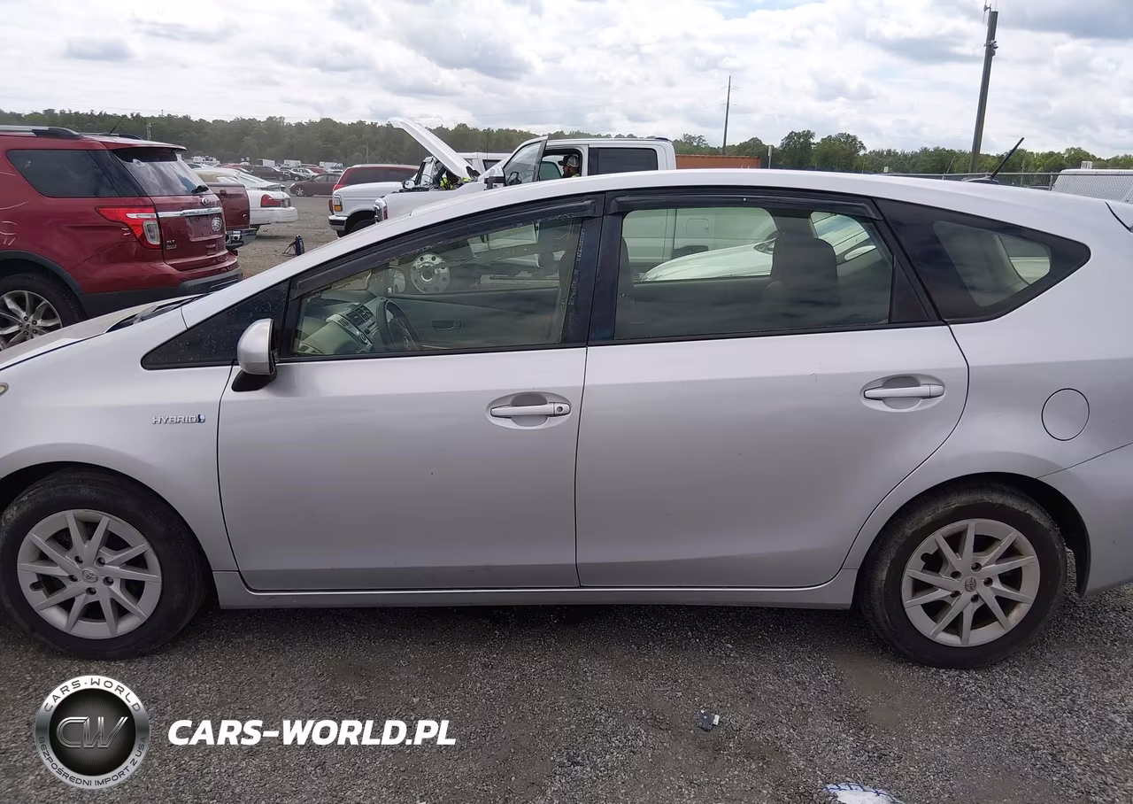 2013 Toyota Prius V Three VIN:JTDZN3EU4D3236158 - 14