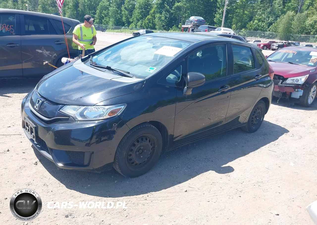 2015 Honda Fit Lx VIN:3HGGK5H58FM768015 - 2