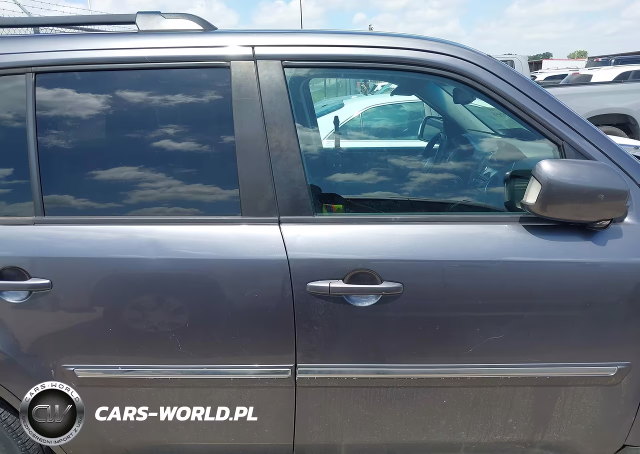 2015 Honda Pilot Touring VIN:5FNYF4H93FB063891 - 13
