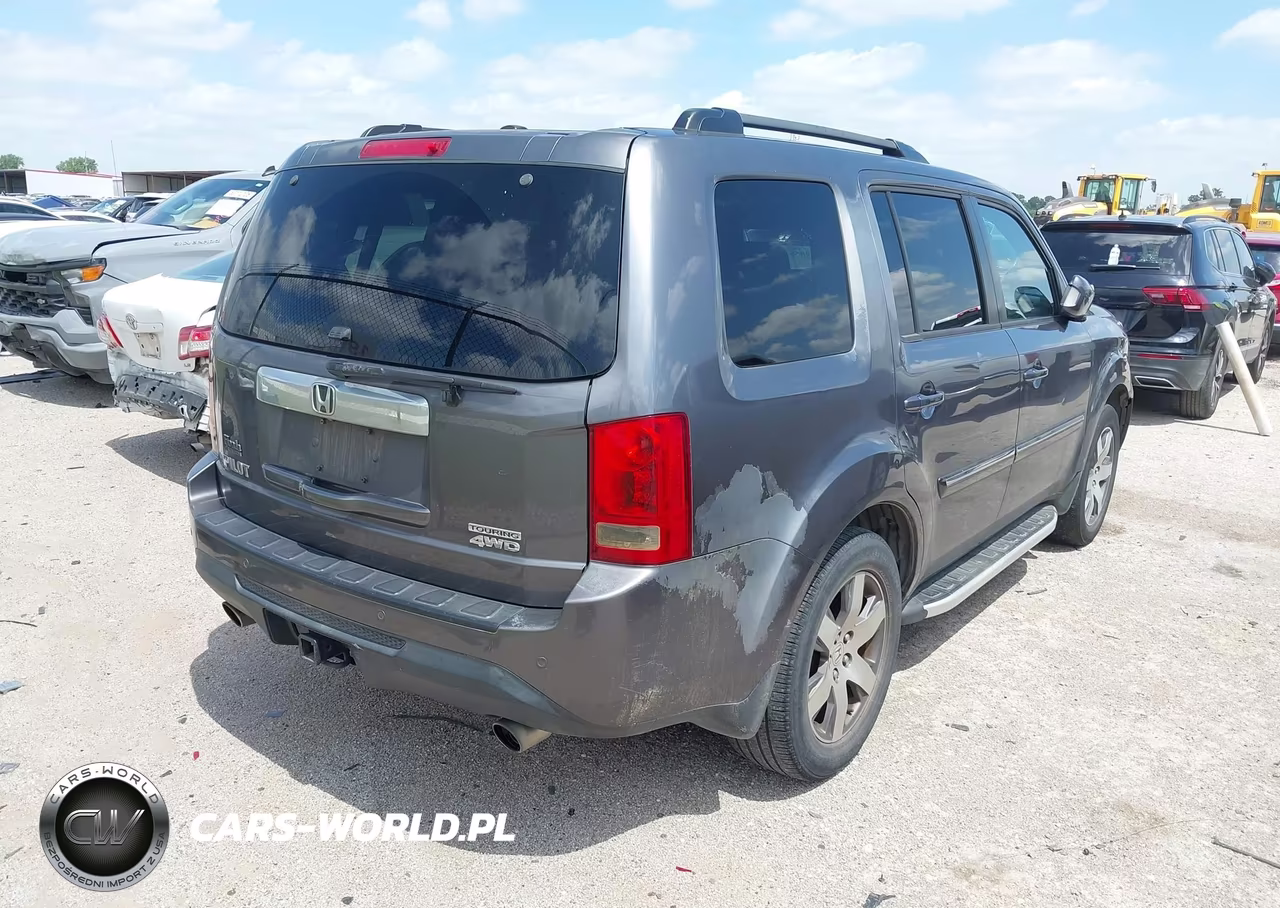 2015 Honda Pilot Touring VIN:5FNYF4H93FB063891 - 4