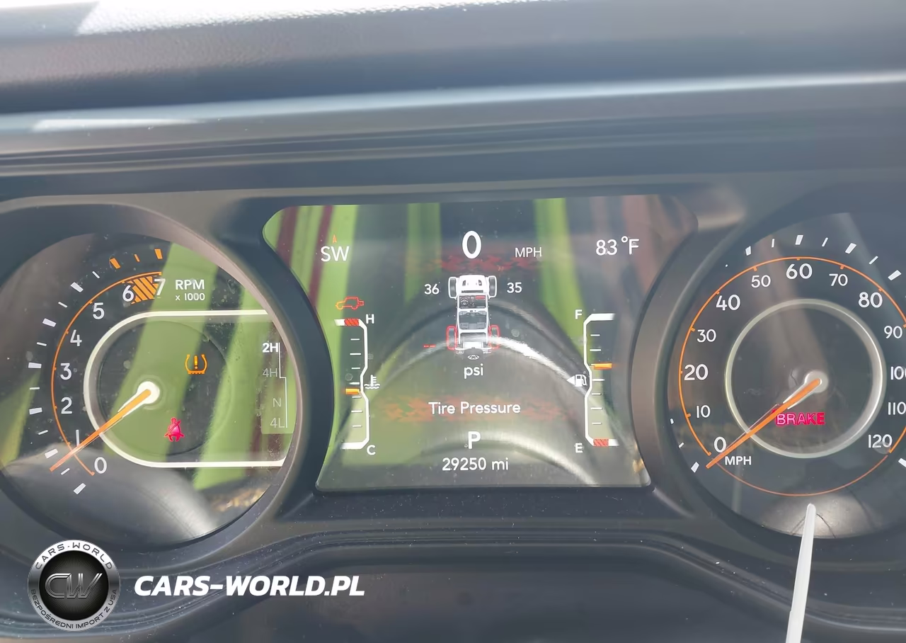 2024 Jeep Wrangler 4-Door Sahara 4X4 VIN:1C4PJXEG9RW326657 - 7
