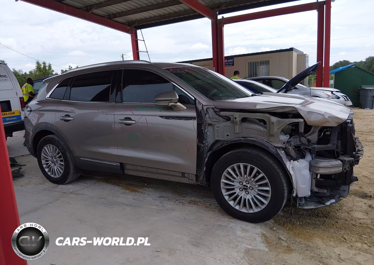 2019 Lincoln Nautilus Standard VIN:2LMPJ6J94KBL58327 - 14