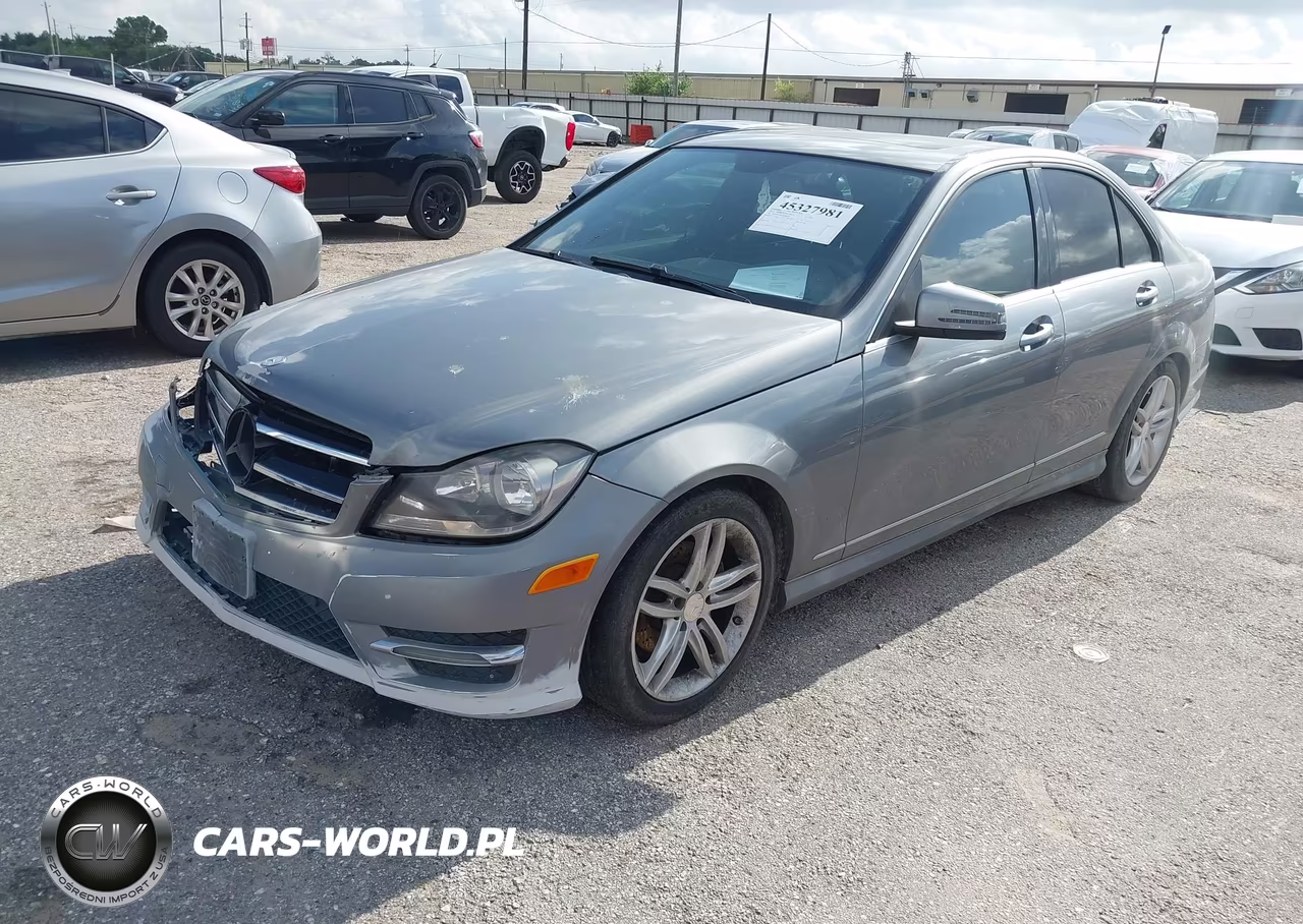 2014 Mercedes-Benz C 250 Sport VIN:WDDGF4HB3ER308900 - 2