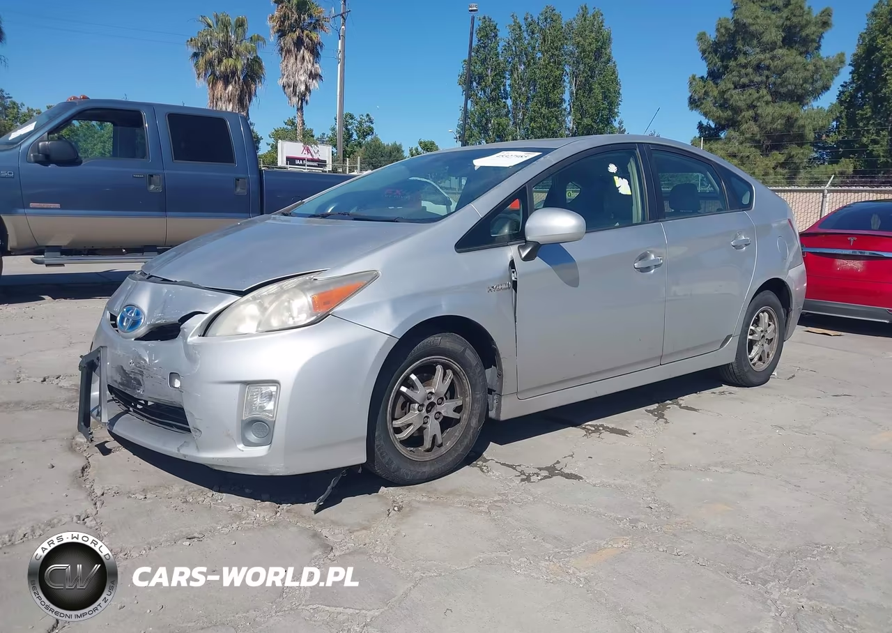 2011 Toyota Prius Two VIN:JTDKN3DU6B0261466 - 2