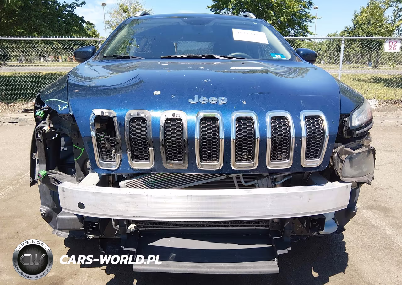 2018 Jeep Cherokee Latitude 4X4 VIN:1C4PJMCX3JD578986 - 12