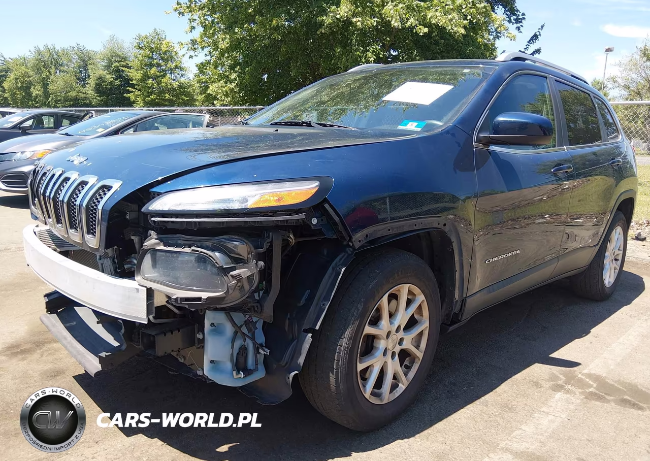 2018 Jeep Cherokee Latitude 4X4 VIN:1C4PJMCX3JD578986 - 2
