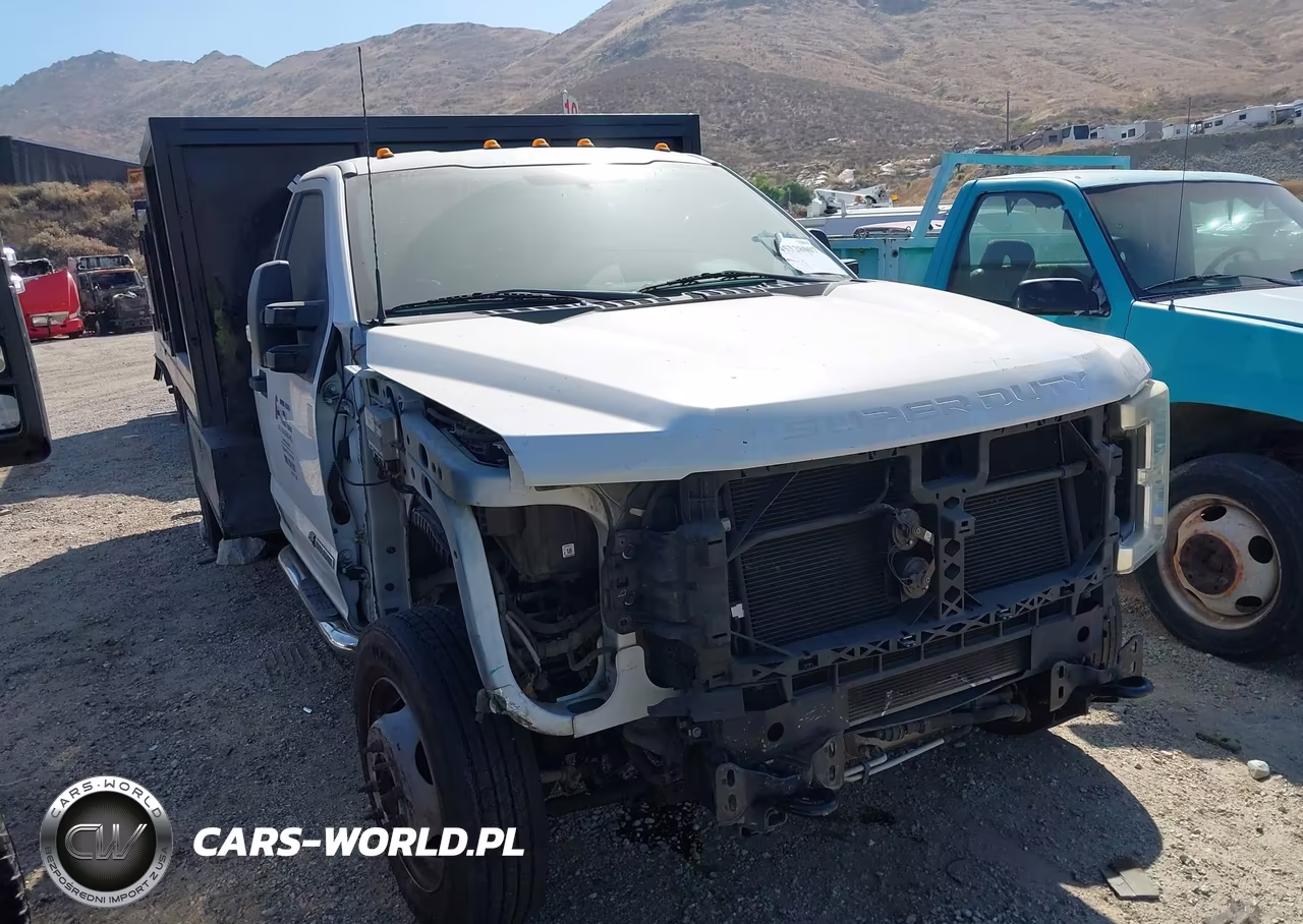 2017 Ford F-550 Chassis Xl – zdjęcie 1 z 20