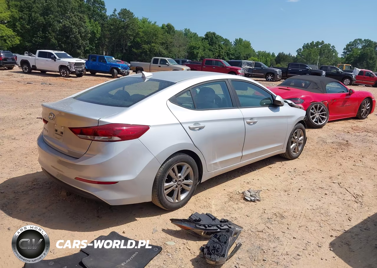 2017 Hyundai Elantra Se VIN:KMHD84LF9HU386659 - 4
