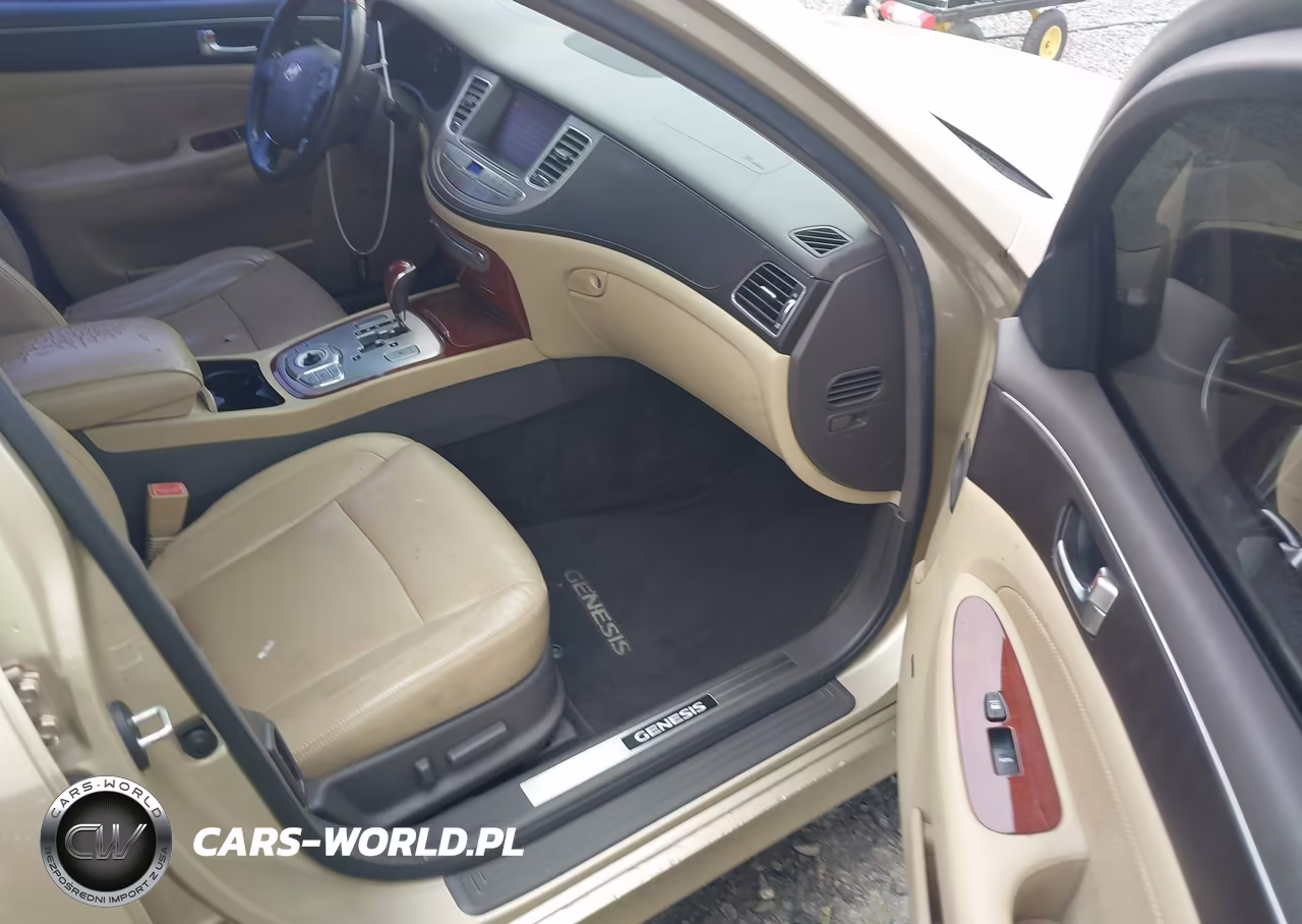 2012 Hyundai Genesis 4.6 VIN:KMHGC4DF3CU172530 - 5