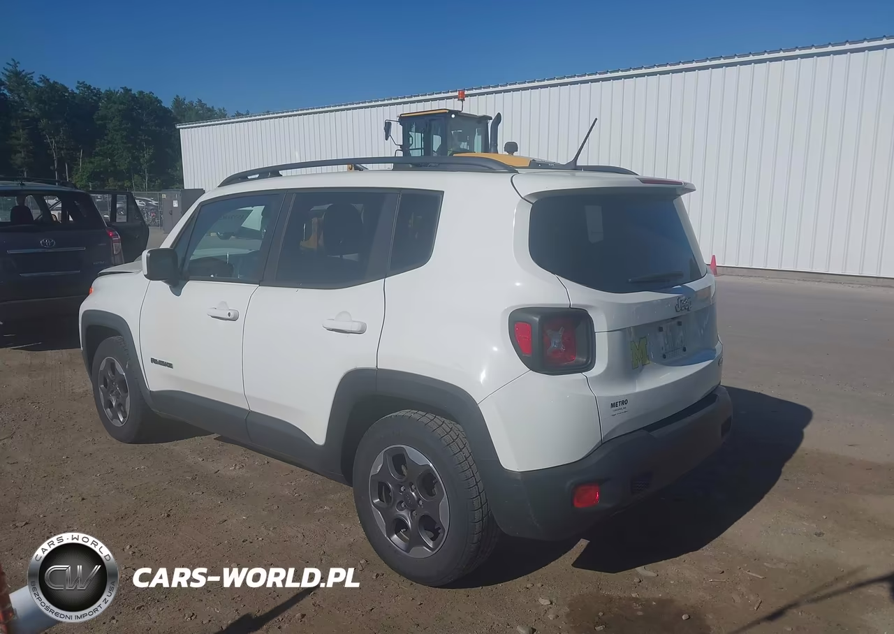 2016 Jeep Renegade Latitude VIN:ZACCJABW2GPD26517 - 3