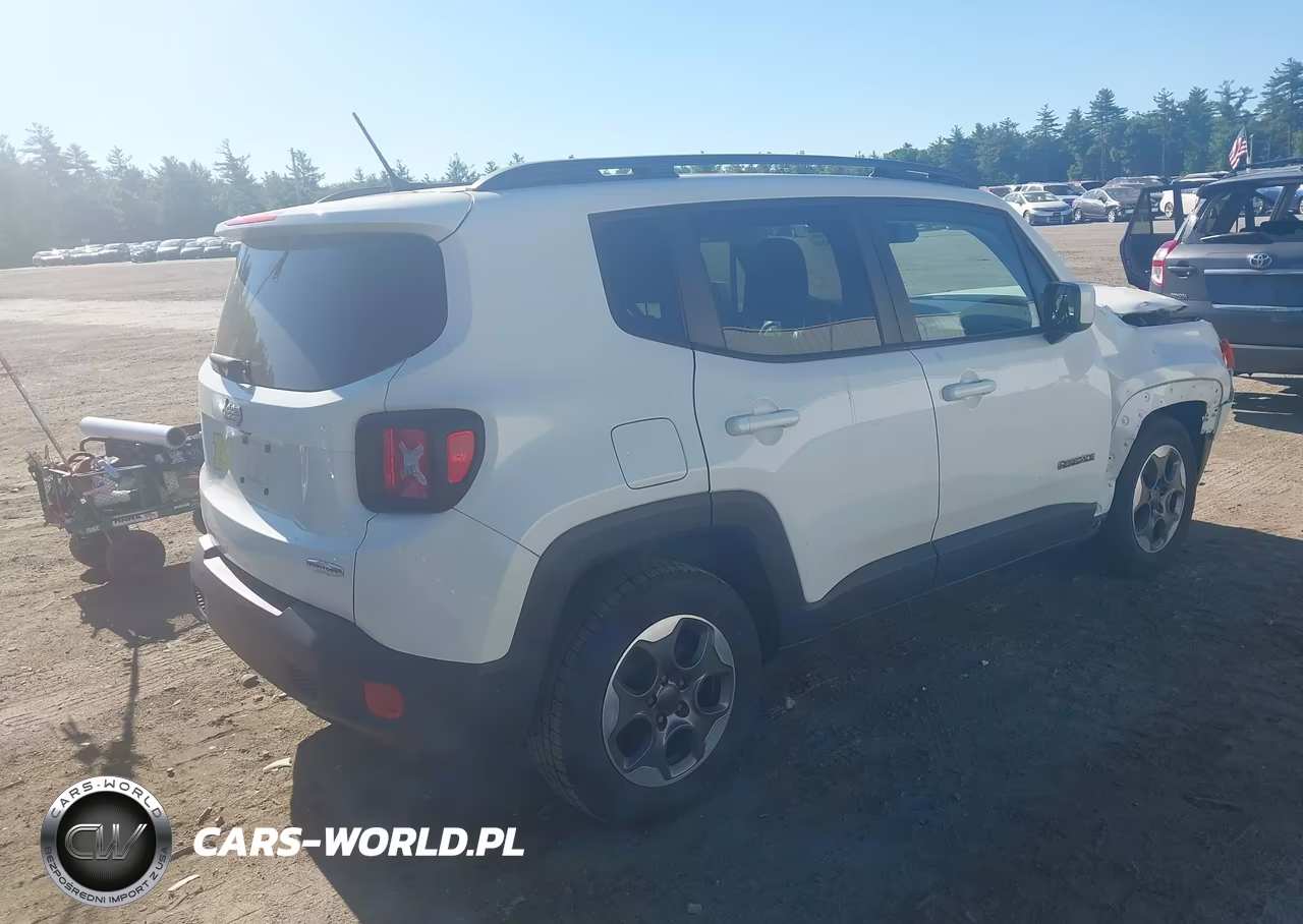 2016 Jeep Renegade Latitude VIN:ZACCJABW2GPD26517 - 4