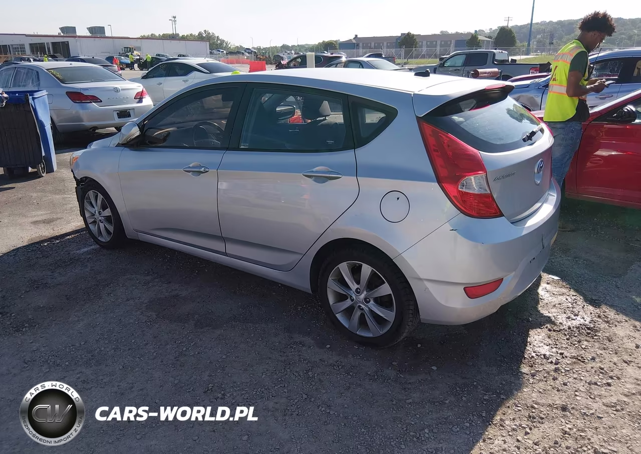 2014 Hyundai Accent Se VIN:KMHCU5AE8EU168327 - 3