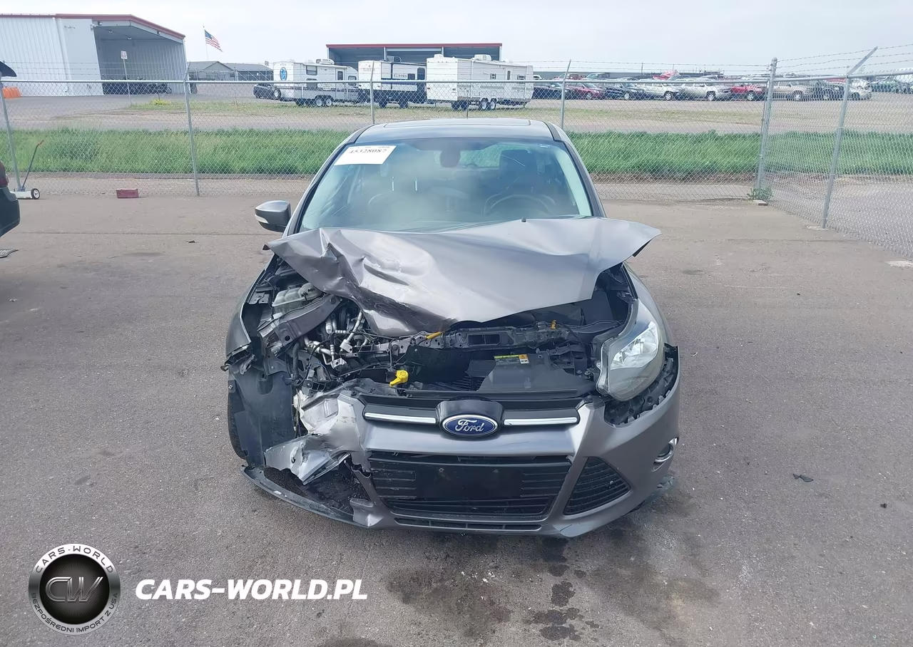 2012 Ford Focus Titanium VIN:1FAHP3N24CL292691 - 13