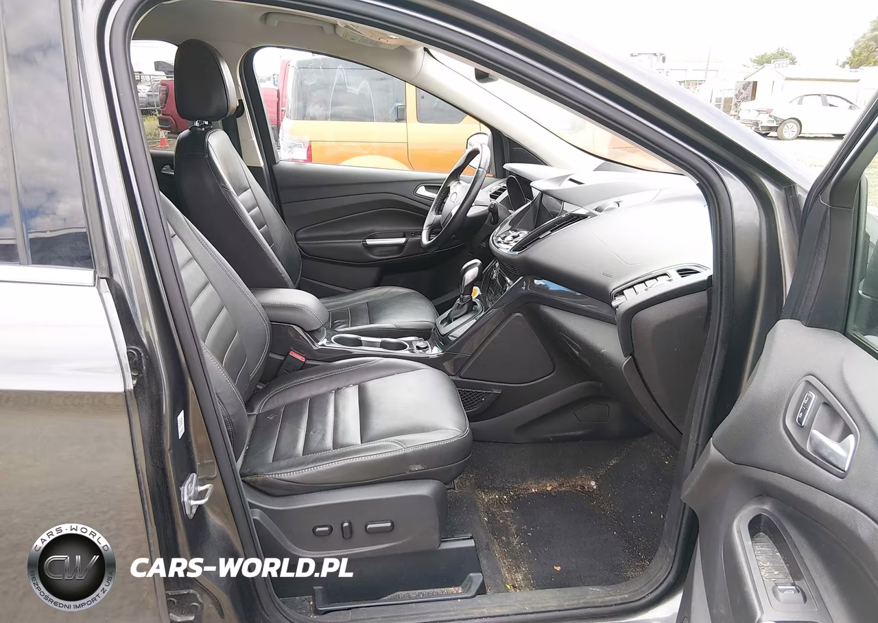 2016 Ford Escape Titanium VIN:1FMCU9JX2GUA22193 - 5