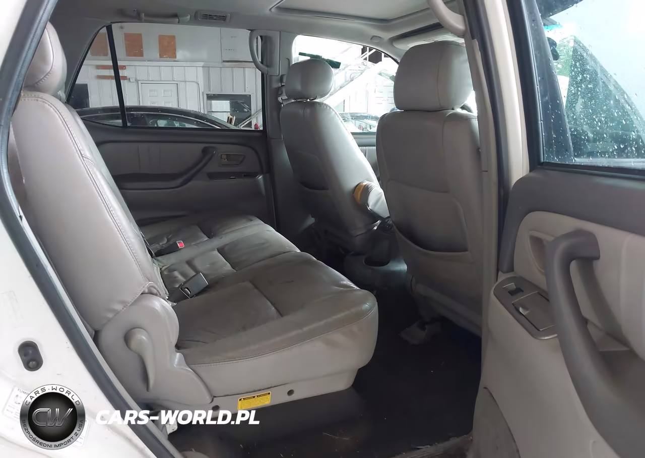 2002 Toyota Sequoia Limited V8 VIN:5TDZT38A62S115134 - 8