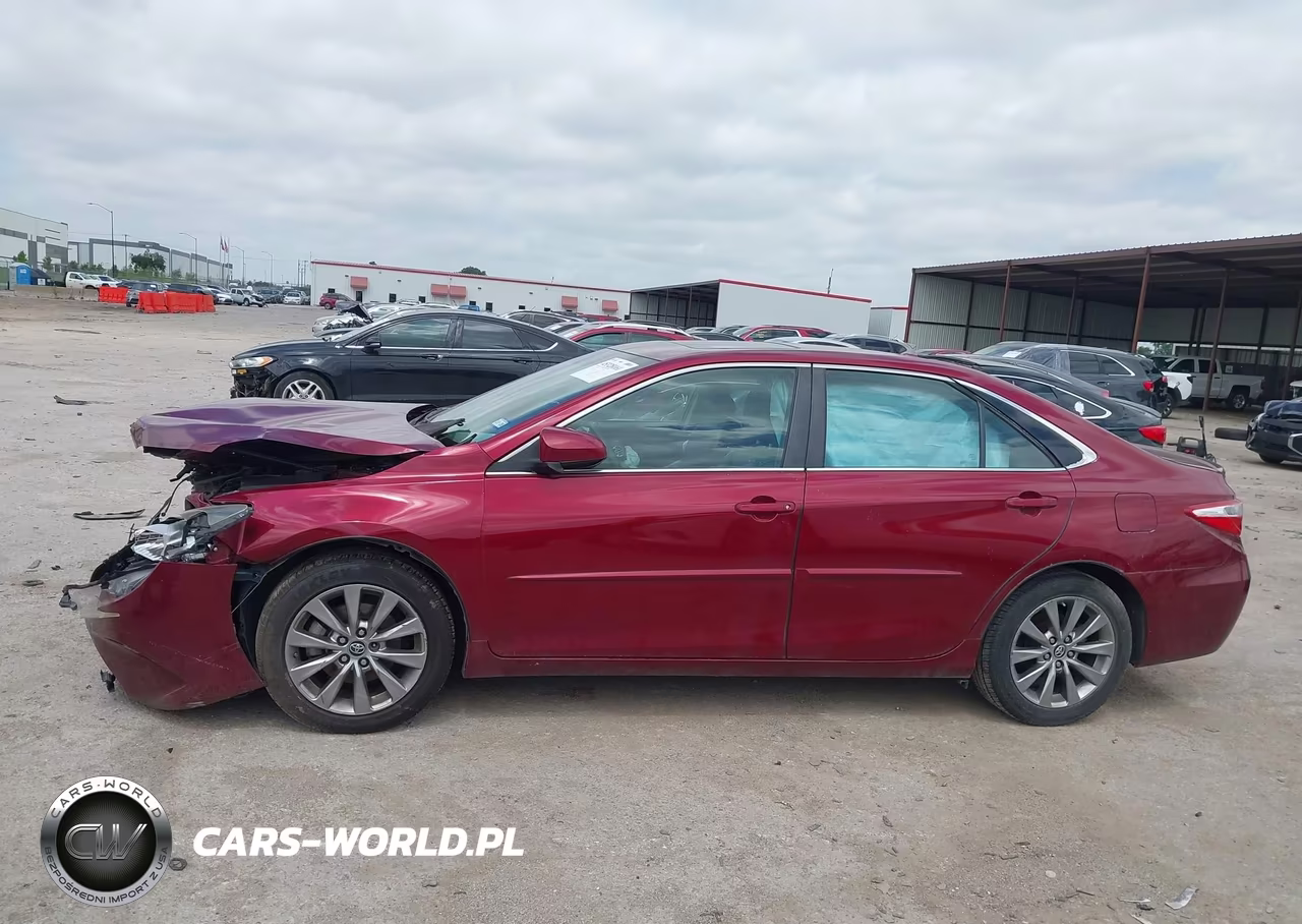 2016 Toyota Camry Xle VIN:4T1BF1FK7GU592310 - 14