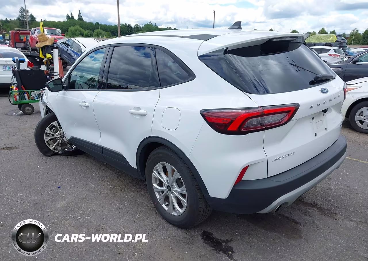 2025 Ford Escape Active VIN:1FMCU9GN5SUA86856 - 3