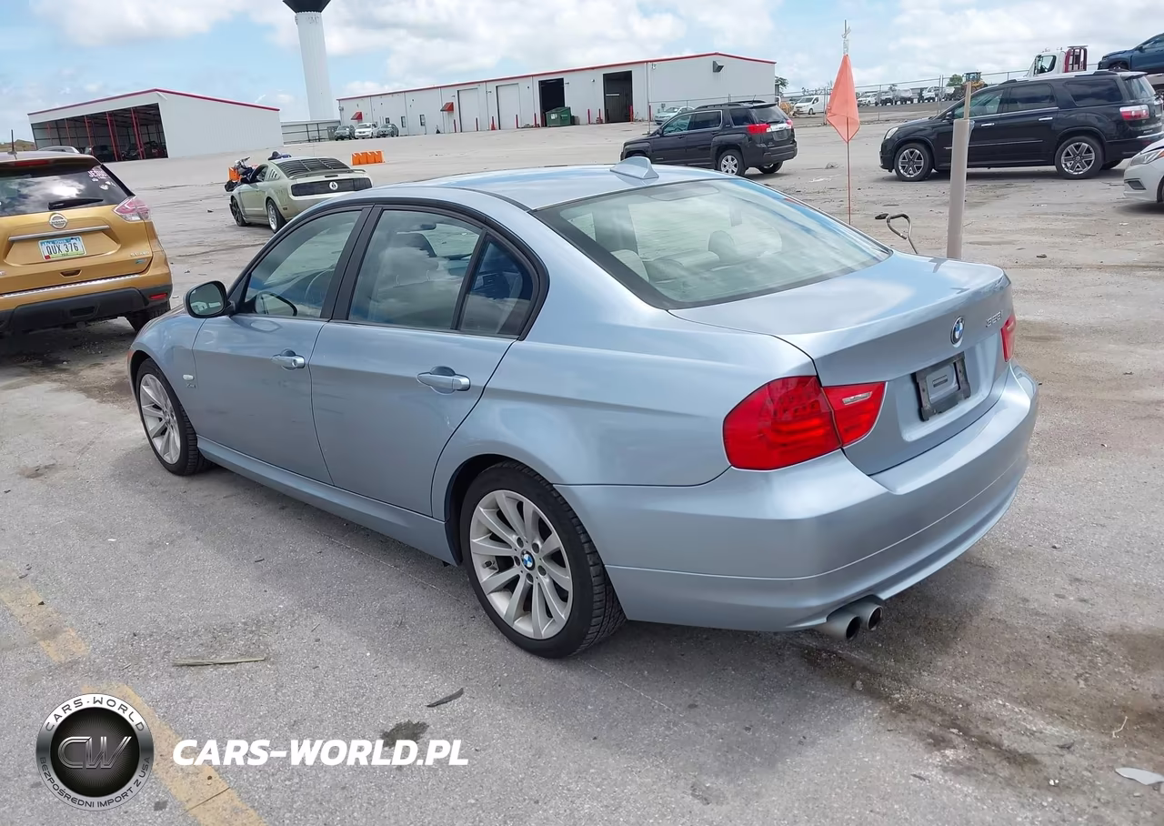 2009 BMW 328I xDrive VIN:WBAPK73599A450999 - 3