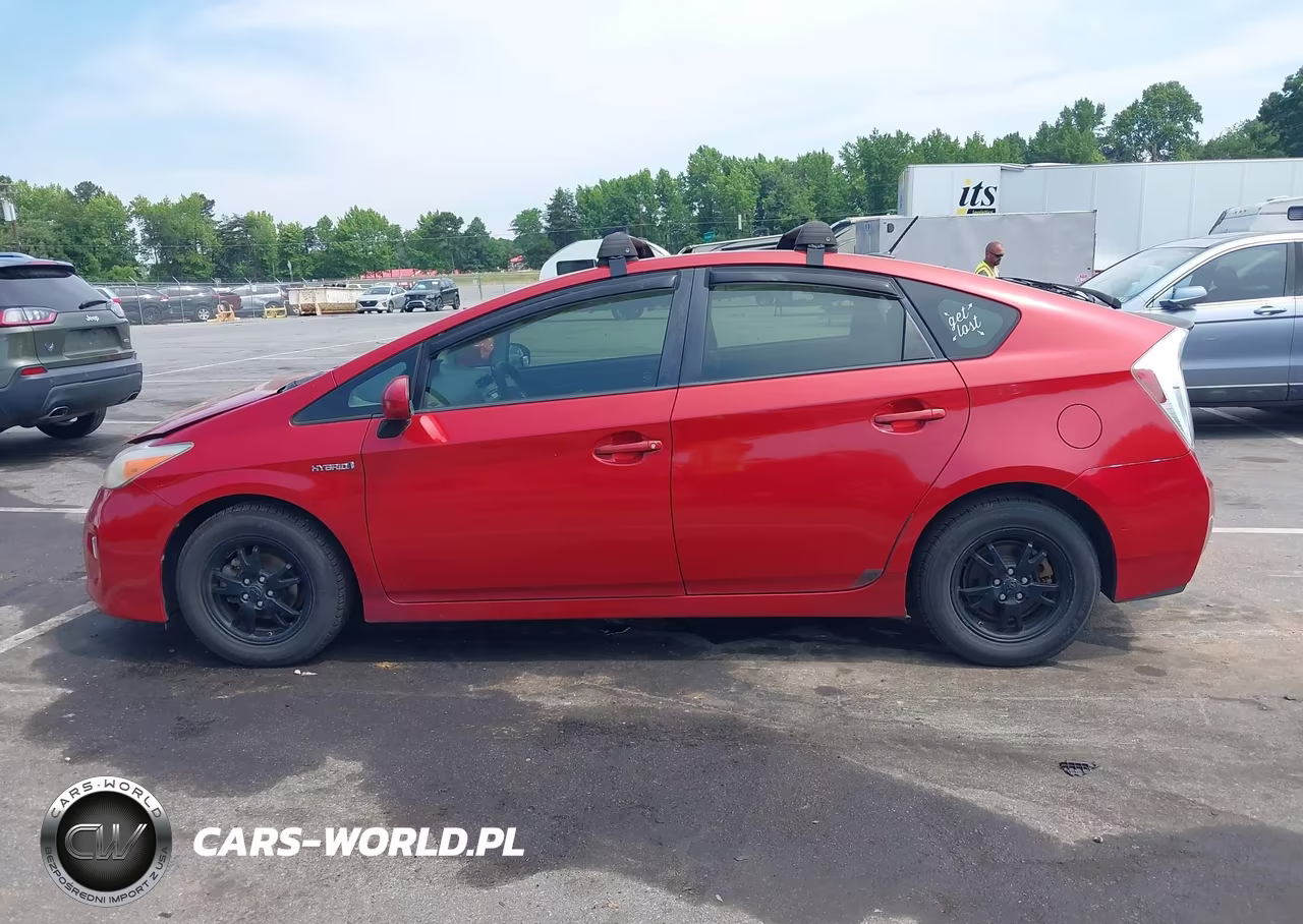 2013 Toyota Prius Three VIN:JTDKN3DU9D5628074 - 14