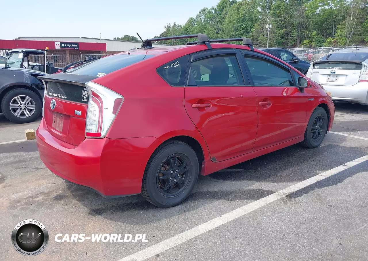 2013 Toyota Prius Three VIN:JTDKN3DU9D5628074 - 4