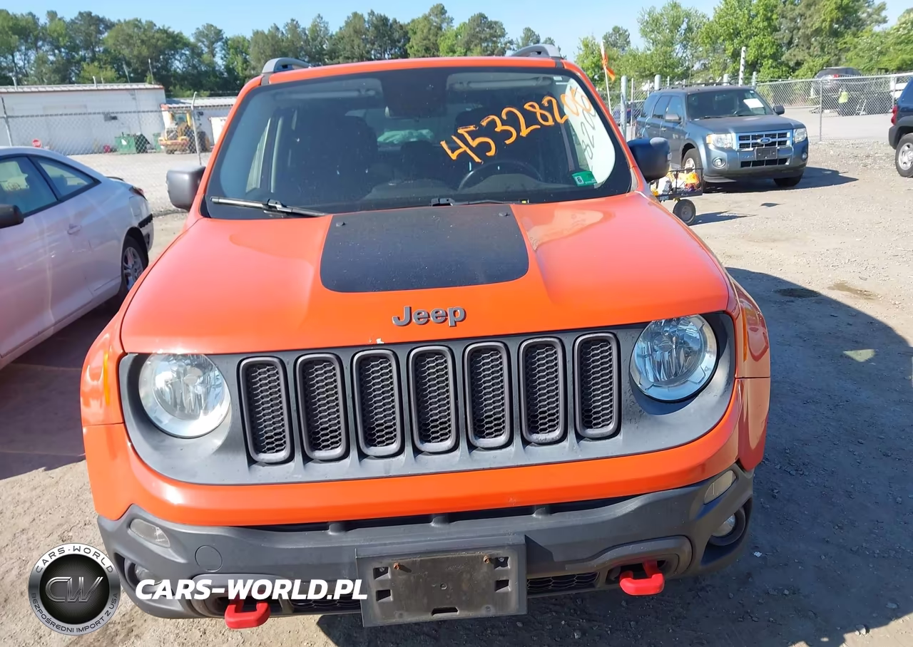 2015 Jeep Renegade Trailhawk VIN:ZACCJBCT8FPC44784 - 12