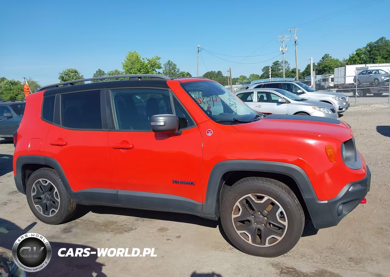 2015 Jeep Renegade Trailhawk VIN:ZACCJBCT8FPC44784 - 13