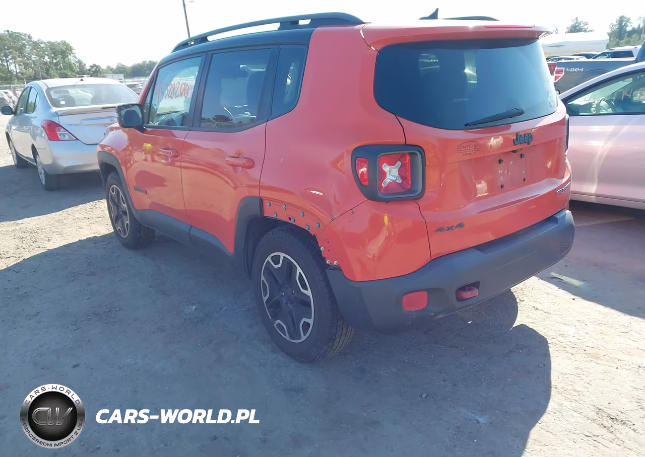 2015 Jeep Renegade Trailhawk VIN:ZACCJBCT8FPC44784 - 3