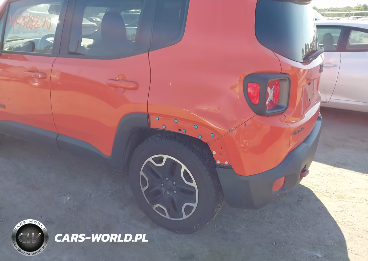 2015 Jeep Renegade Trailhawk VIN:ZACCJBCT8FPC44784 - 6