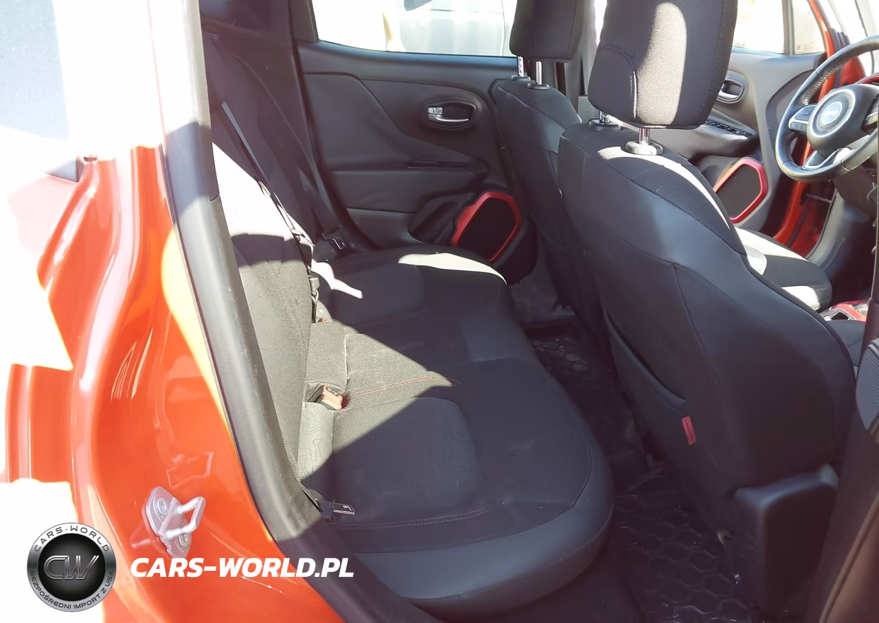 2015 Jeep Renegade Trailhawk VIN:ZACCJBCT8FPC44784 - 8