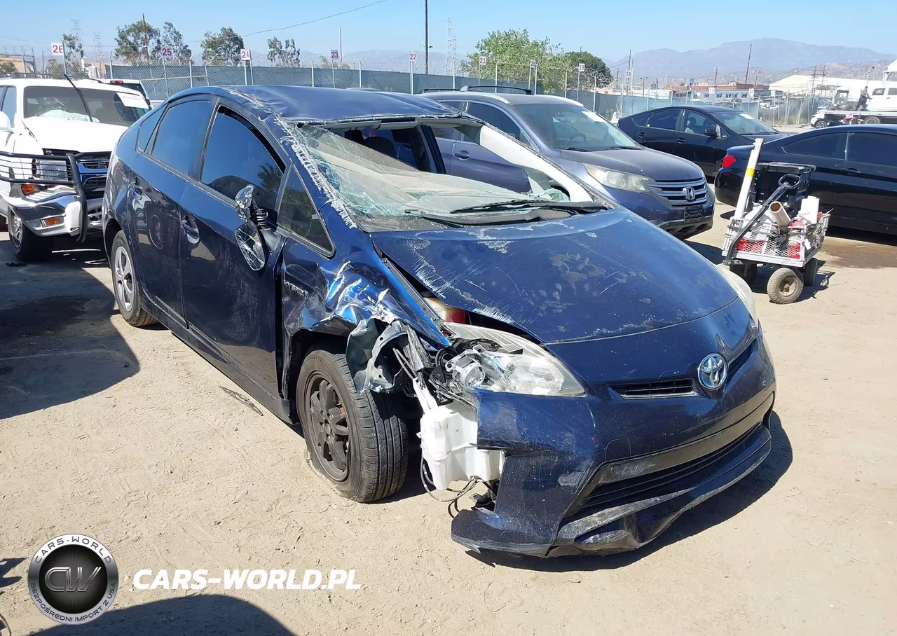 2013 Toyota Prius Two – zdjęcie 1 z 15