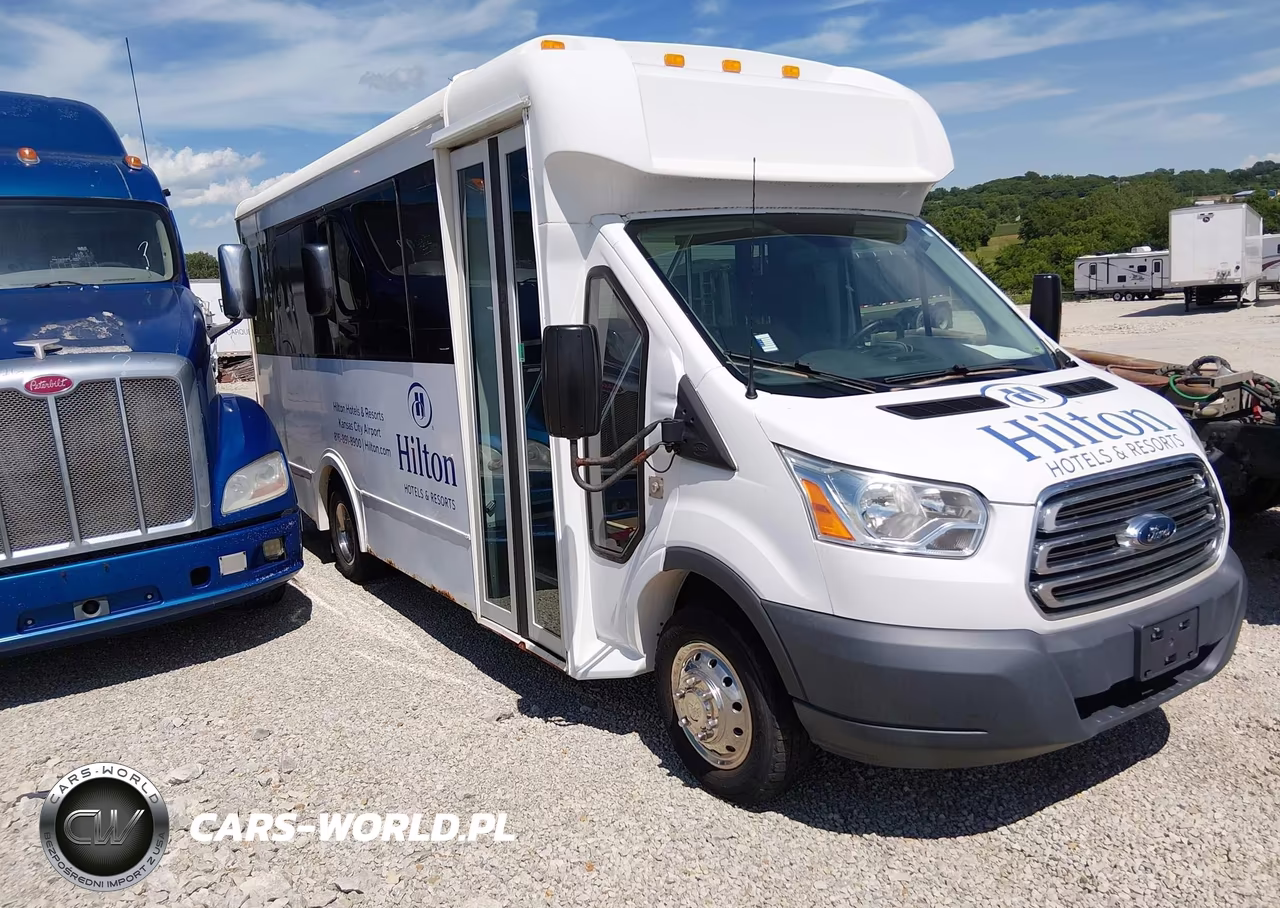 2017 Ford Transit-350 Cutaway – zdjęcie 1 z 15