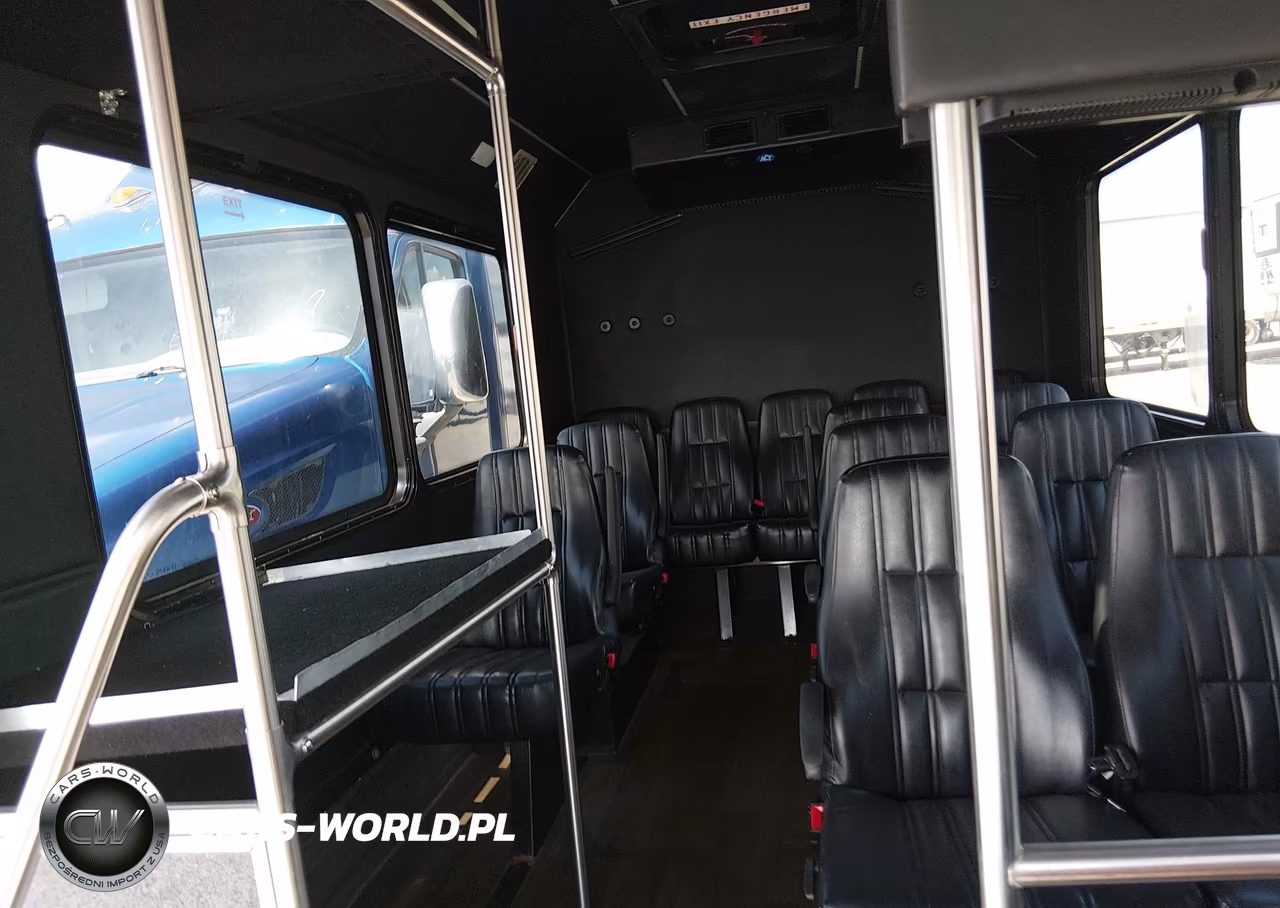 2017 Ford Transit-350 Cutaway VIN:1FDES8PMXHKB09052 - 7