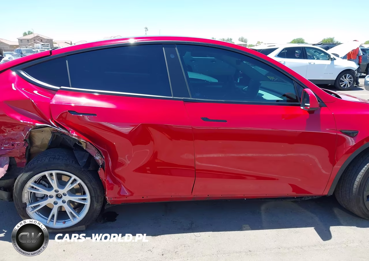 2022 Tesla Model Y Long Range Dual Motor All-Wheel Drive VIN:7SAYGDEE2NF546563 - 13