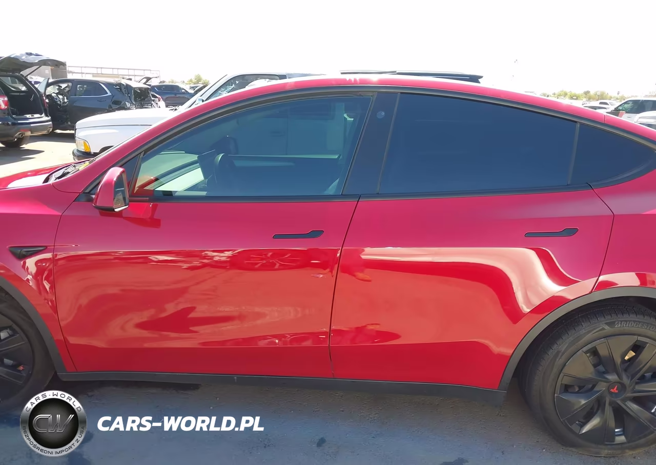 2022 Tesla Model Y Long Range Dual Motor All-Wheel Drive VIN:7SAYGDEE2NF546563 - 14
