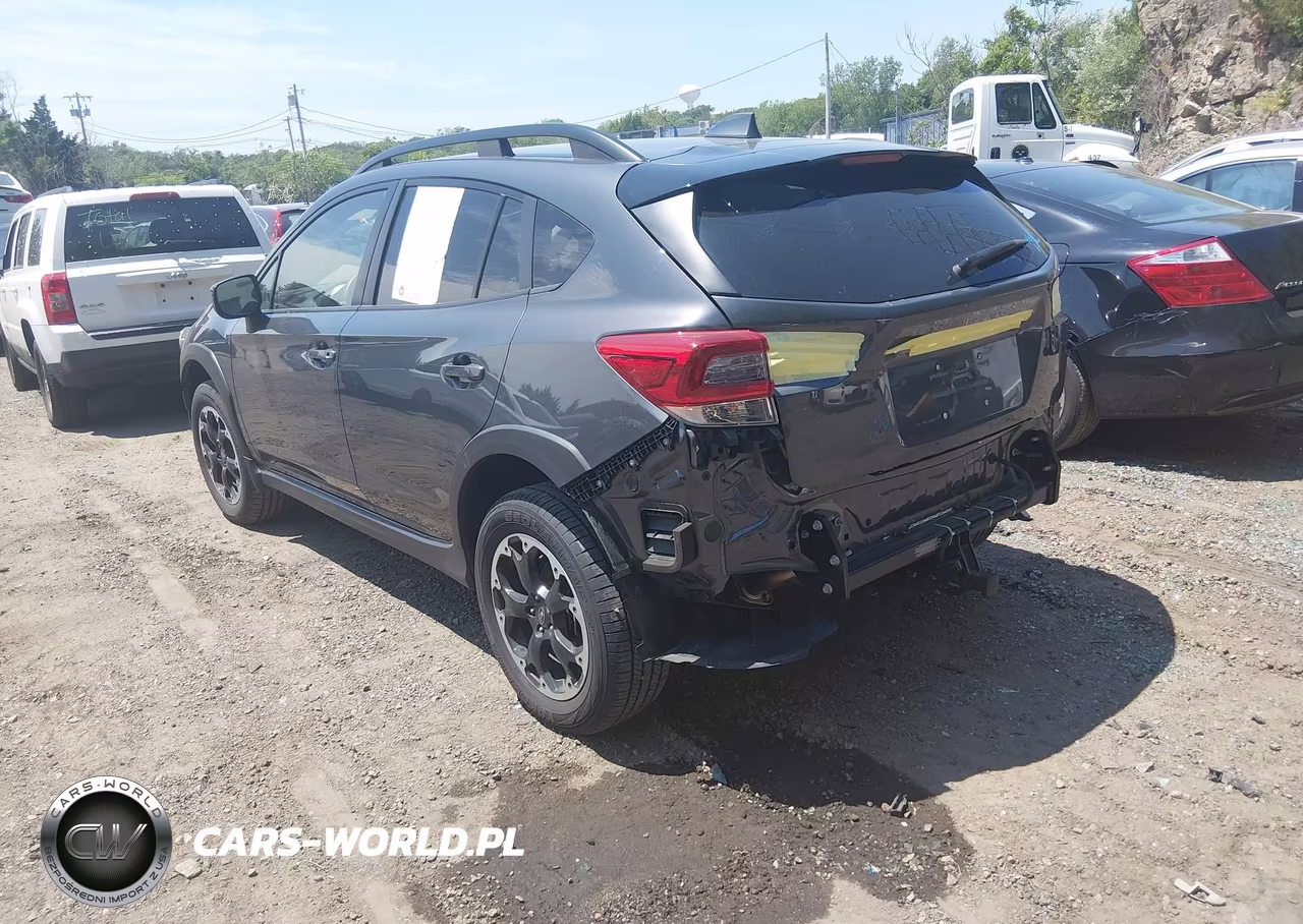 2021 Subaru Crosstrek Premium VIN:JF2GTAPCXMH353902 - 3