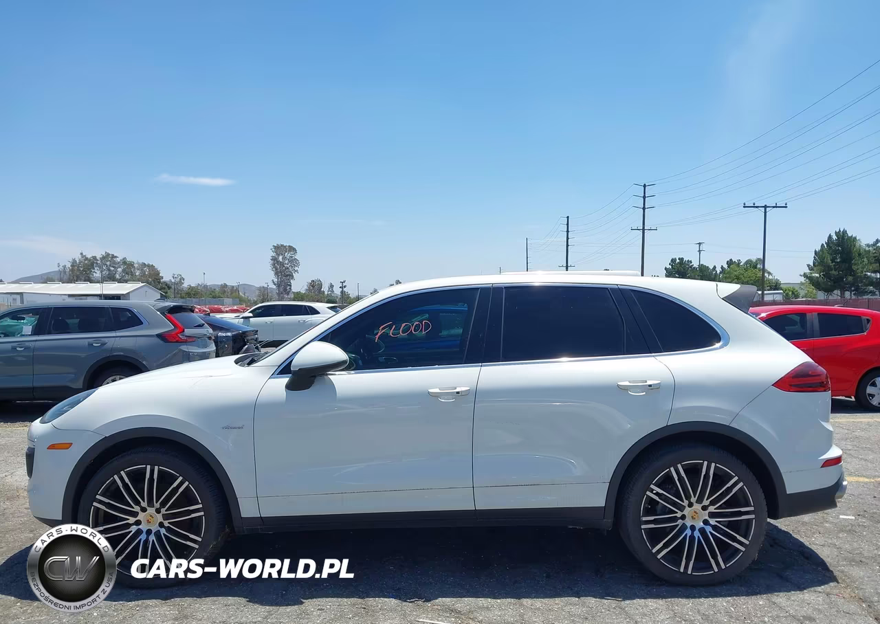 2015 Porsche Cayenne Diesel VIN:WP1AF2A24FLA36567 - 15