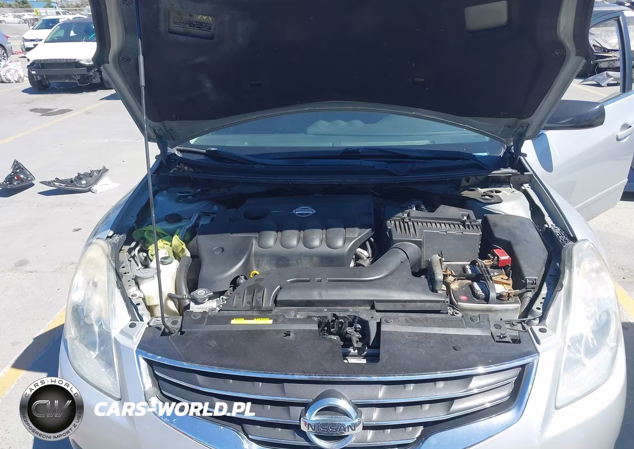2012 Nissan Altima 2.5 S VIN:1N4AL2AP2CN535749 - 10