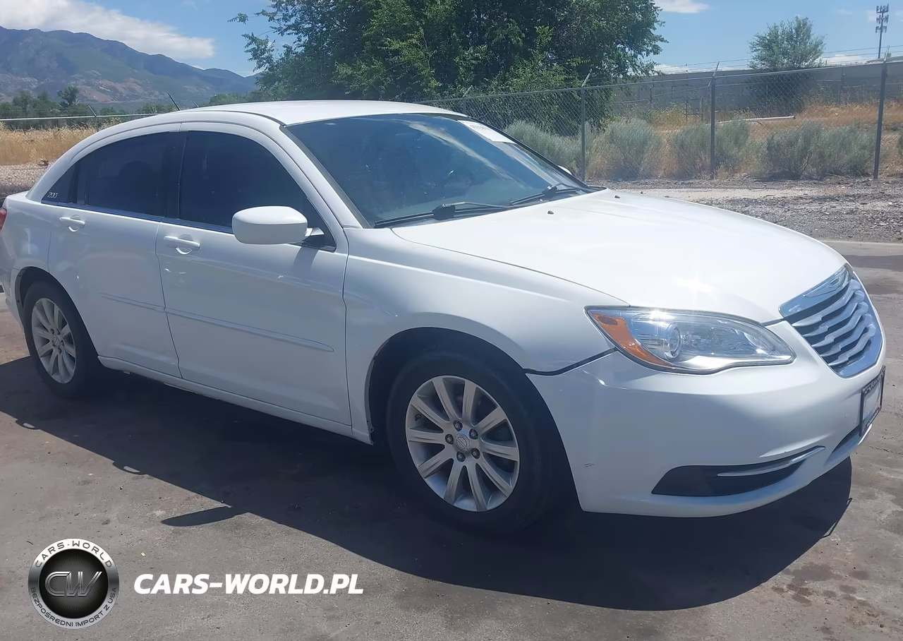 2012 Chrysler 200 Touring – zdjęcie 1 z 16