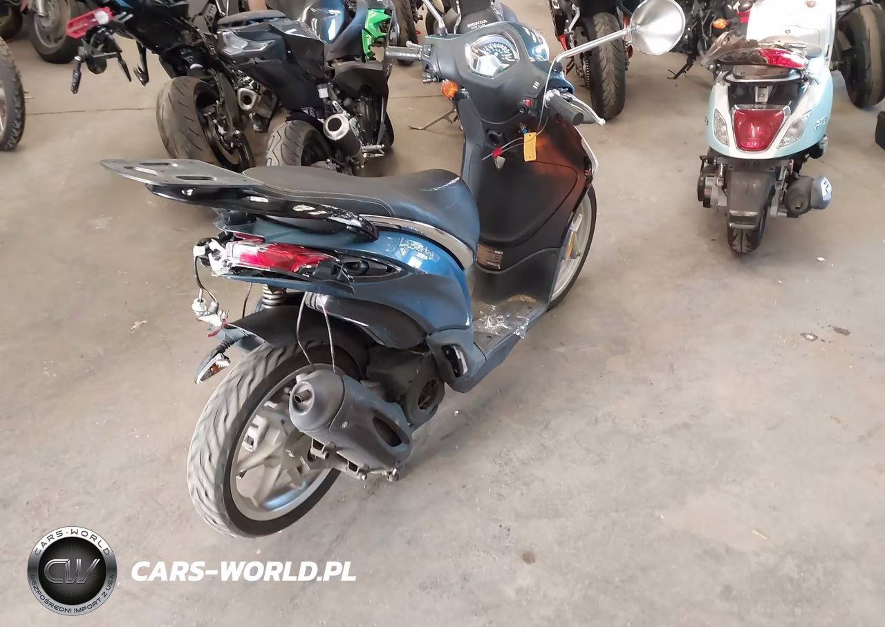 2022 Piaggio Liberty 150-150 S-150 Baci Perugina VIN:ZAPM898G3N7002872 - 4