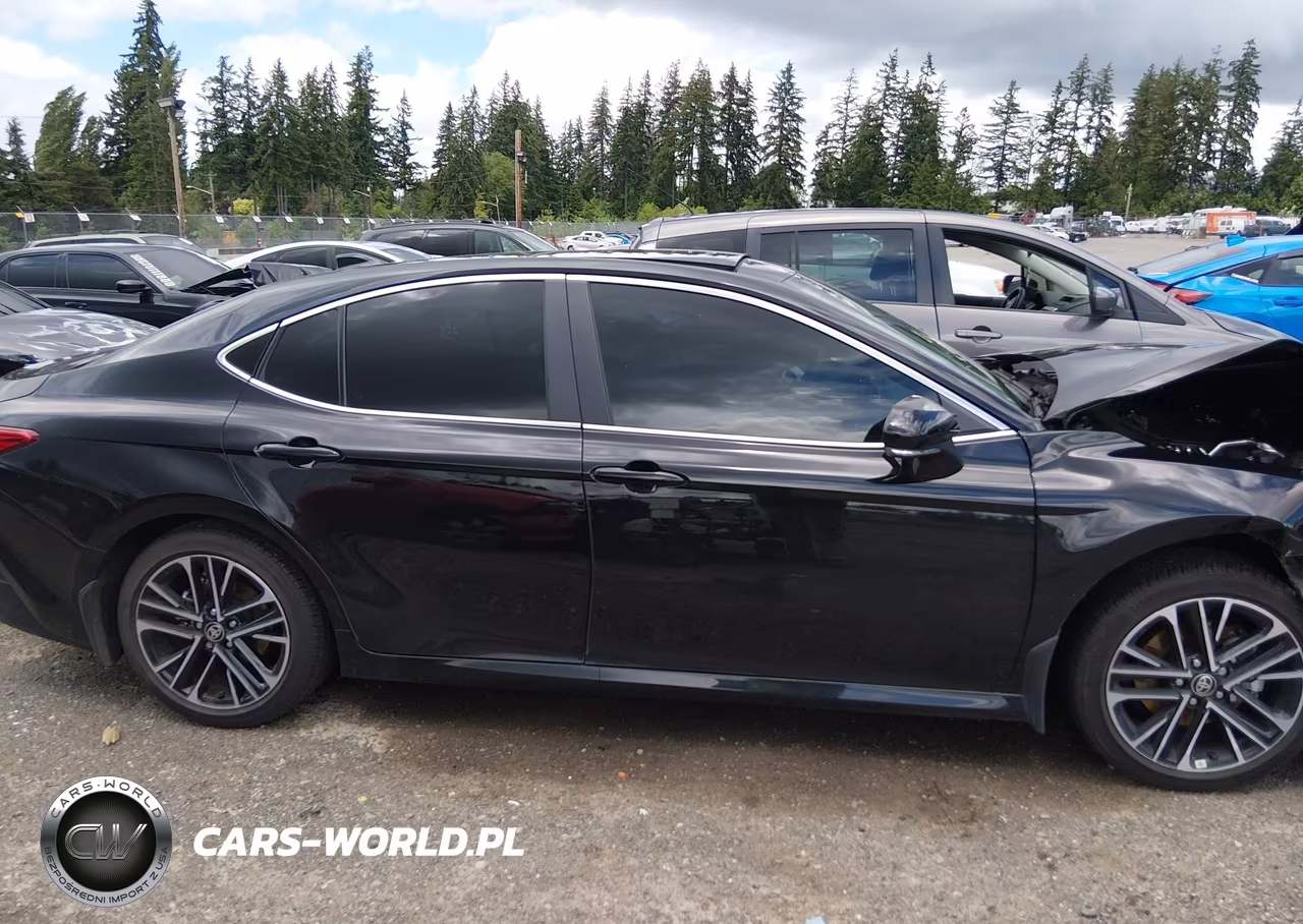 2025 Toyota Camry Xle VIN:4T1DBADK8SU016970 - 13