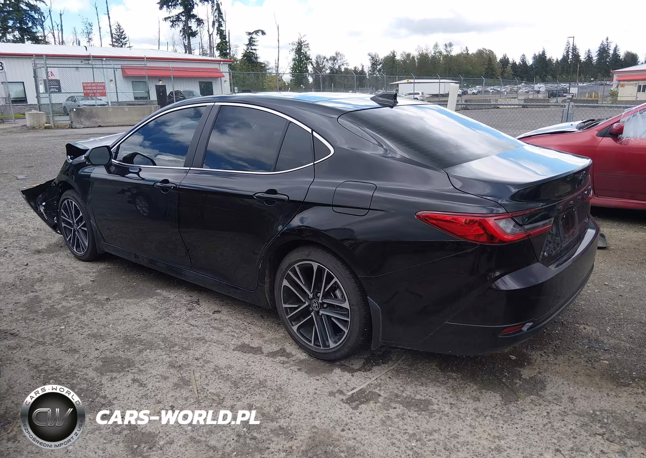 2025 Toyota Camry Xle VIN:4T1DBADK8SU016970 - 3