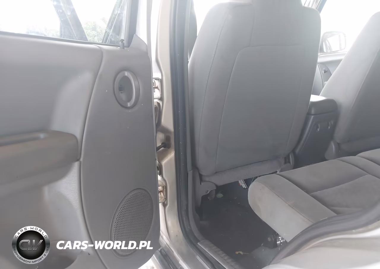 2007 Jeep Liberty Sport VIN:1J4GL48K47W685155 - 8