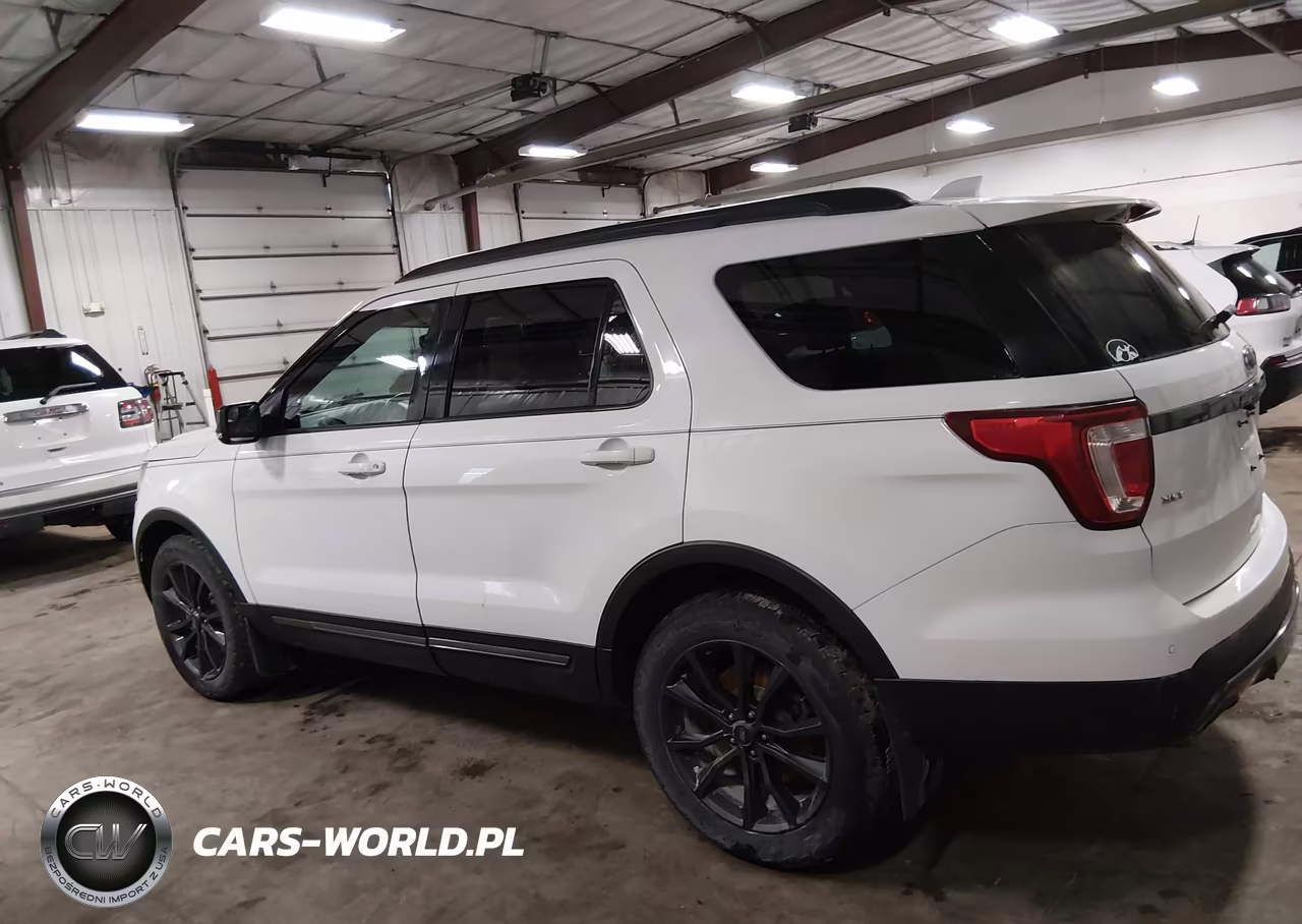 2017 Ford Explorer Xlt VIN:1FM5K8D86HGD81625 - 14