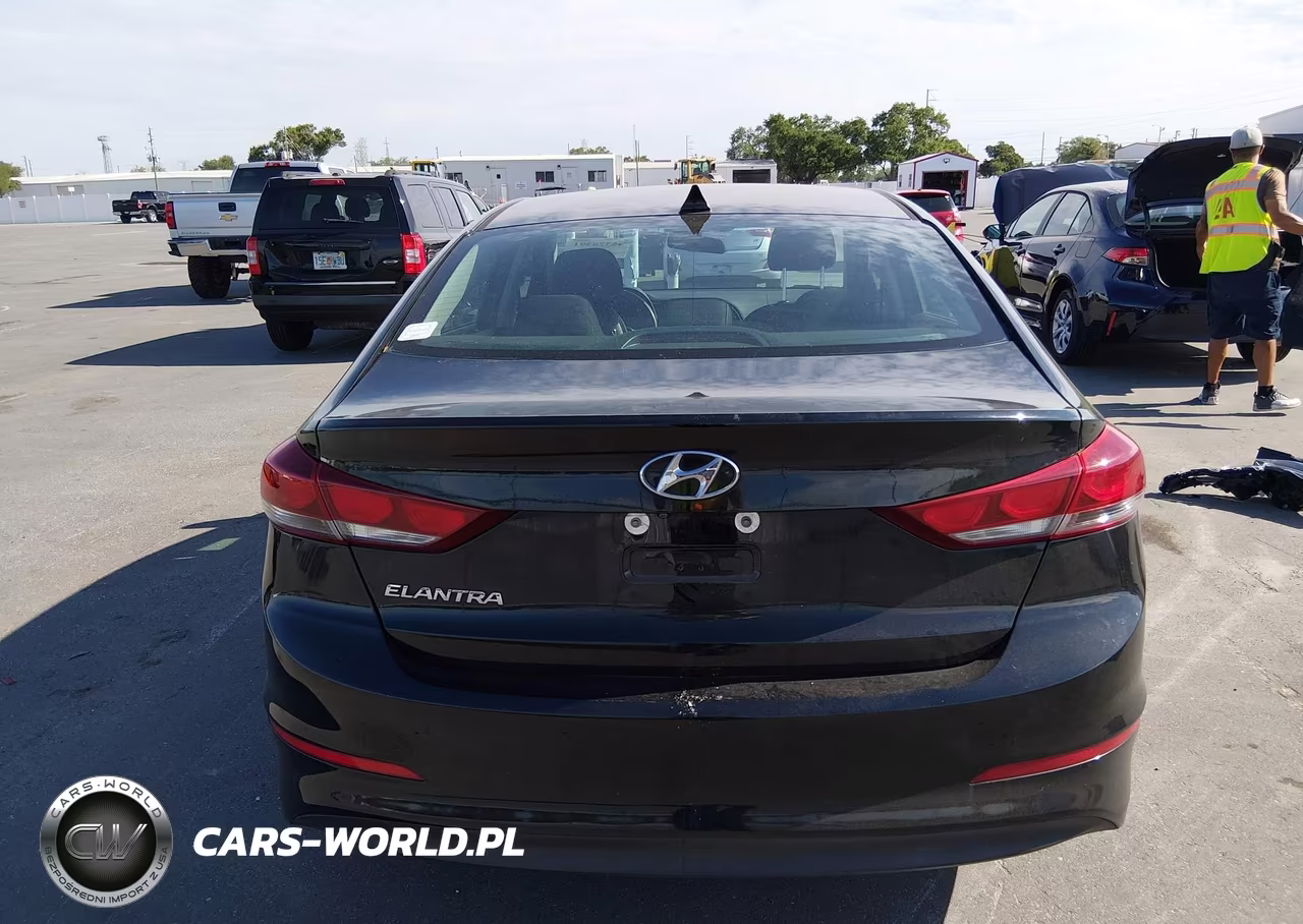 2018 Hyundai Elantra Sel VIN:5NPD84LF0JH236153 - 16