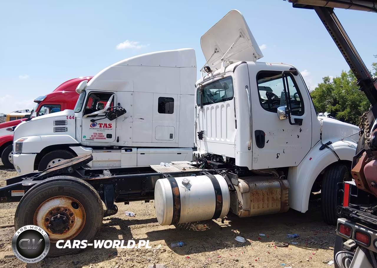 2017 Freightliner M2 112 VIN:3AKBC4DV7HDJG5838 - 13