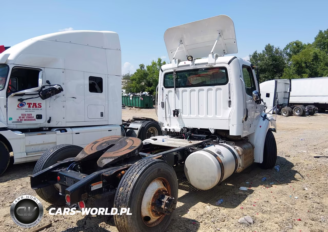 2017 Freightliner M2 112 VIN:3AKBC4DV7HDJG5838 - 4