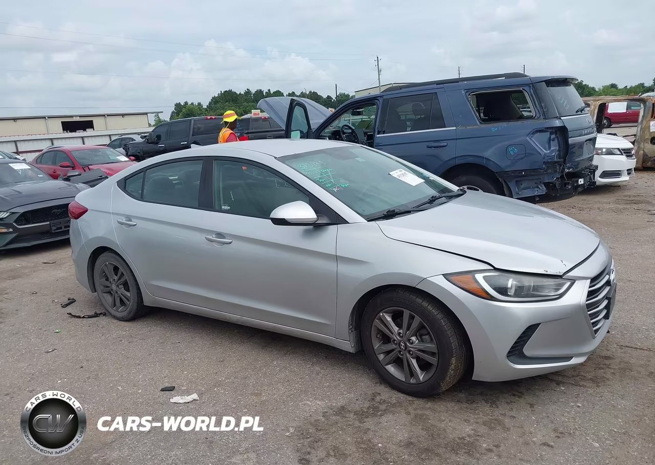 2018 Hyundai Elantra Sel VIN:5NPD84LF6JH246525 - 13