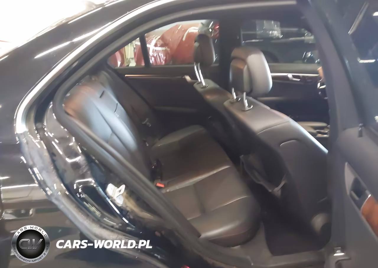 2013 Mercedes-Benz C 300 Sport 4Matic VIN:WDDGF8AB1DG126737 - 8