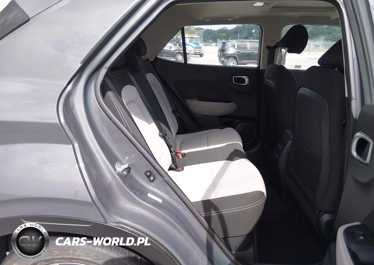 2024 Hyundai Venue Sel VIN:KMHRC8A34RU299242 - 8